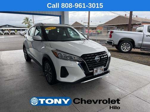 Aspen White 2024 Nissan Kicks SV