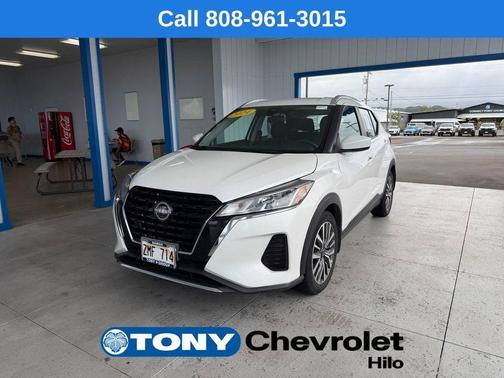 Aspen White 2024 Nissan Kicks SV