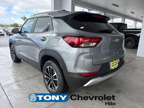 Sterling Gray Metallic 2026 Chevrolet Trailblazer LT