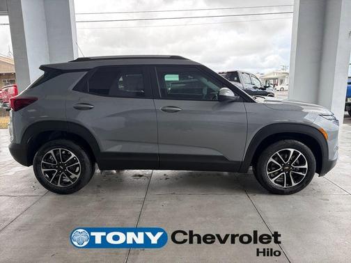 Sterling Gray Metallic 2026 Chevrolet Trailblazer LT