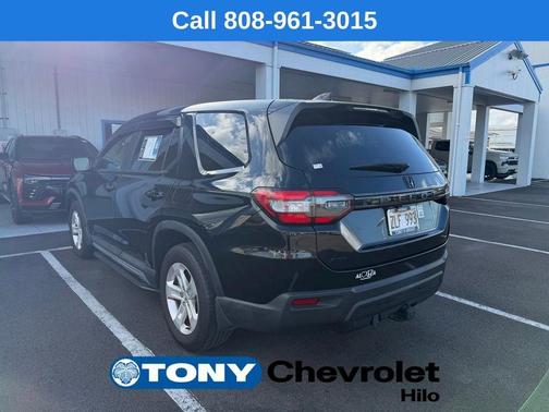 Black 2023 Honda Pilot LX