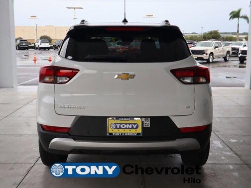 Summit White 2026 Chevrolet Trailblazer LT