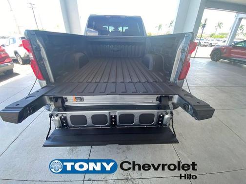 Sterling Gray Metallic 2026 Chevrolet Silverado 1500 LT Trail Boss
