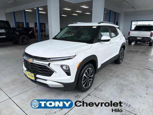 Summit White 2026 Chevrolet Trailblazer LT
