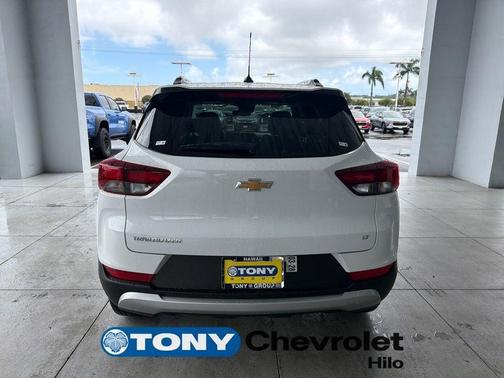 Summit White 2026 Chevrolet Trailblazer LT