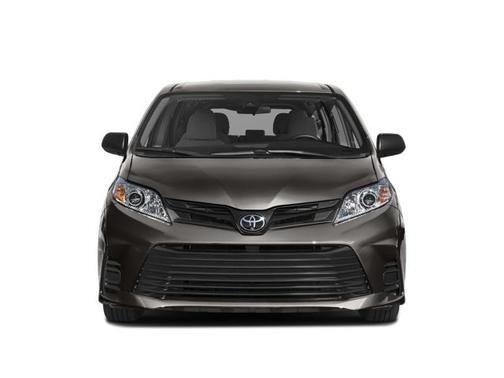 Silver 2018 Toyota Sienna LE