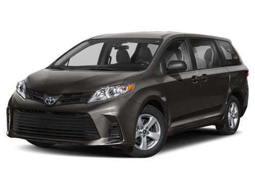Silver 2018 Toyota Sienna LE