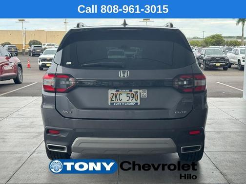 Gray 2023 Honda Pilot Elite