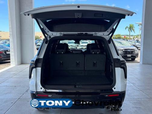 Polar White 2026 Chevrolet Traverse High Country