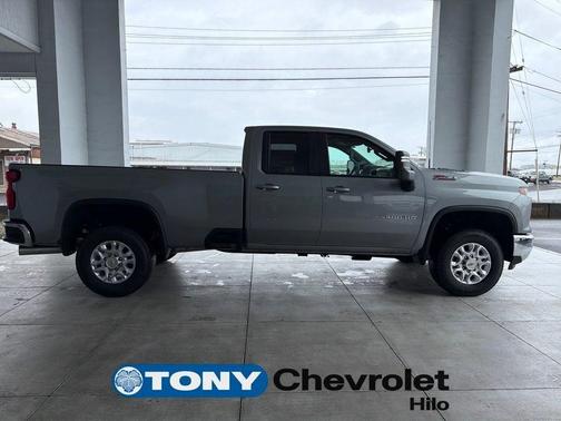 Sterling Gray Metallic 2026 Chevrolet Silverado 3500 LT