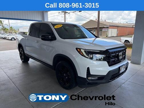 White 2024 Honda Ridgeline Black Edition