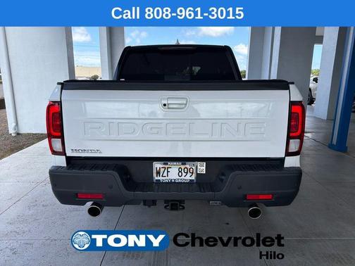 White 2024 Honda Ridgeline Black Edition