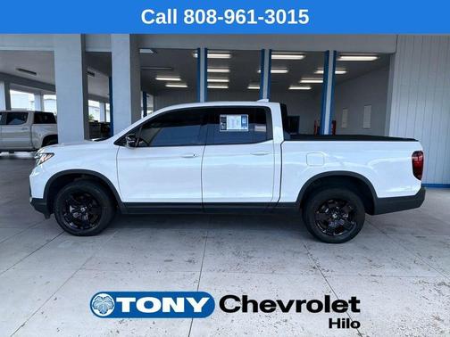 White 2024 Honda Ridgeline Black Edition