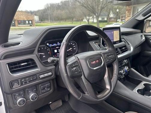 2021 GMC Yukon 4WD AT4