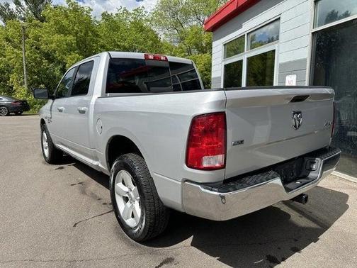 2019 RAM 1500 SLT