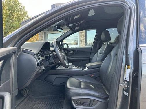 2019 Audi Q7 55 Premium Plus