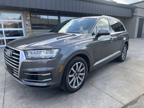 2019 Audi Q7 55 Premium Plus