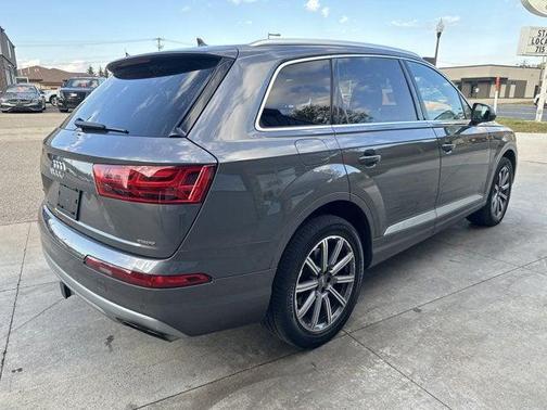 2019 Audi Q7 55 Premium Plus
