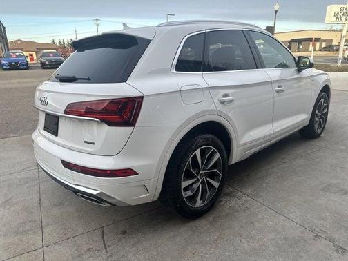 2023 Audi Q5 45 S line Premium Plus