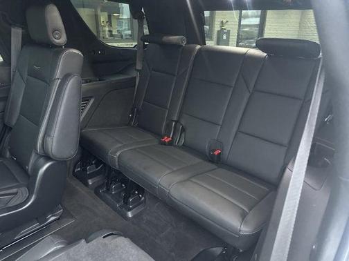 2022 Cadillac Escalade Luxury