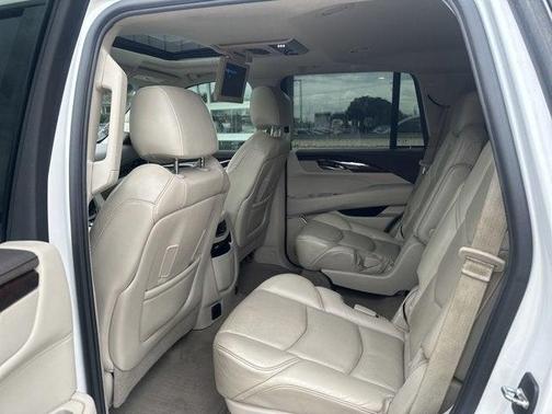 2016 Cadillac Escalade Premium