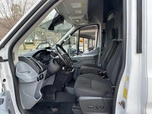 2016 Ford Transit-250 Base