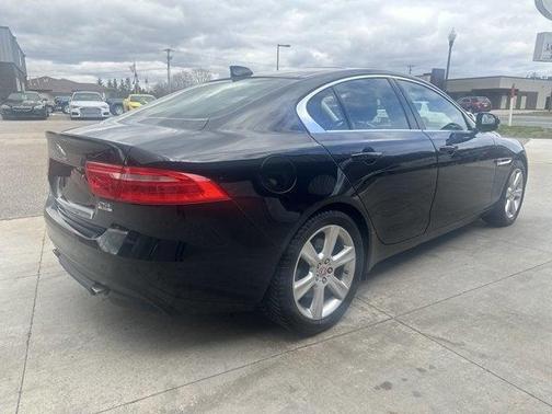 2018 Jaguar XE 25t Prestige
