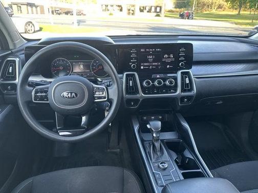 2021 Kia Sorento LX