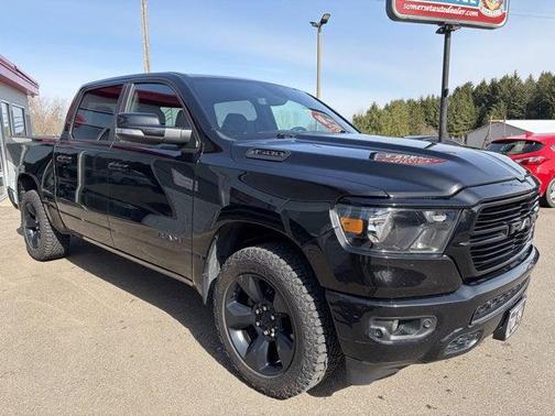 Diamond Black Crystal Pearlcoat 2019 RAM 1500 Big Horn