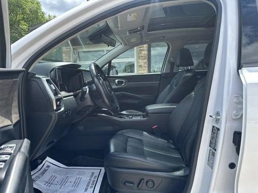 Glacial White Pearl 2022 Kia Sorento S