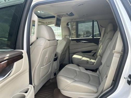 Crystal White Tricoat 2016 Cadillac Escalade Premium