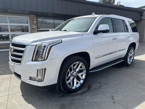 Crystal White Tricoat 2016 Cadillac Escalade Premium