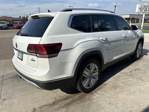 2018 Volkswagen Atlas 3.6L SEL Premium