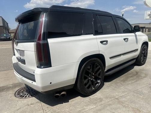 2017 Cadillac Escalade Premium Luxury