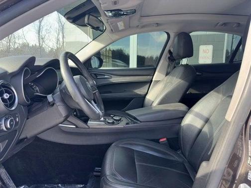 2018 Alfa Romeo Stelvio Ti