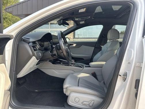 2022 Audi A4 45 S line Premium Plus