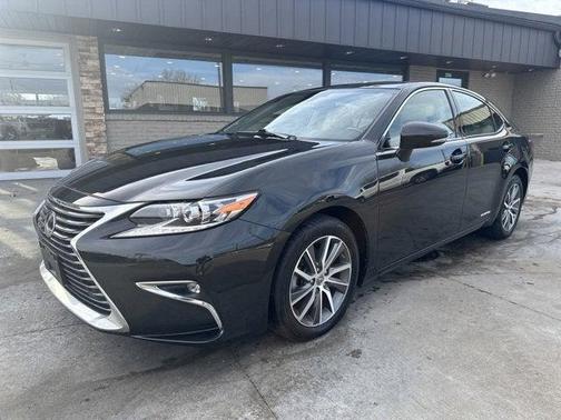 2018 Lexus ES 300h Base