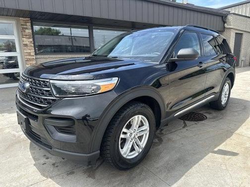 Agate Black Metallic 2023 Ford Explorer XLT