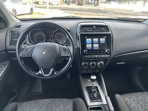 2022 Mitsubishi Outlander Sport 2.0 LE