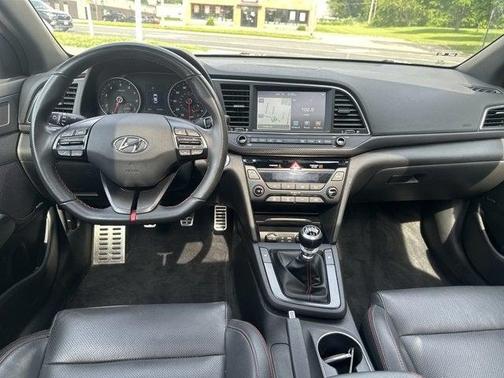 2018 Hyundai ELANTRA Sport