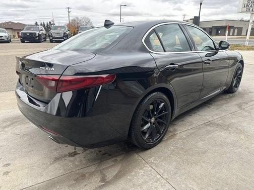 2020 Alfa Romeo Giulia Base