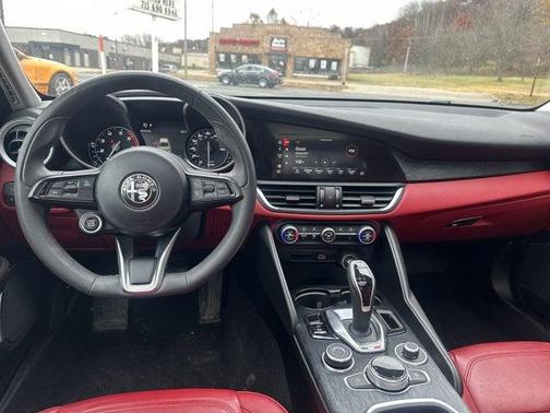 2020 Alfa Romeo Giulia Base