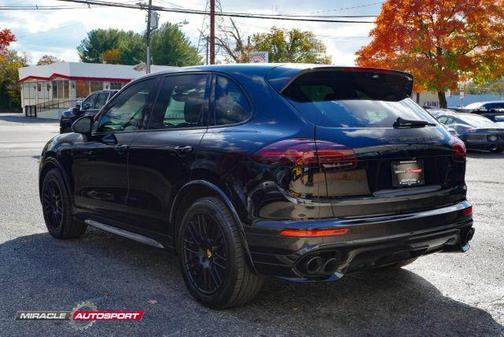 2018 Porsche Cayenne GTS