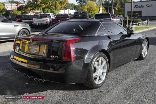 2005 Cadillac XLR Base