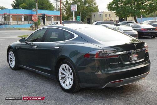 2014 Tesla Model S 85D