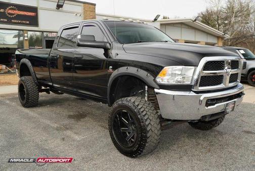 Brilliant Black Crystal 2017 RAM 3500 Tradesman