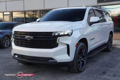 2023 Chevrolet Suburban RST