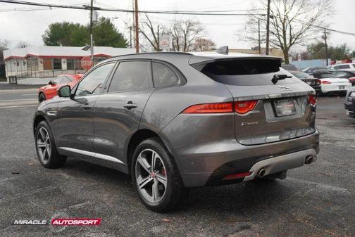 2018 Jaguar F-PACE S