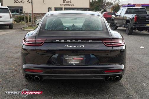 2017 Porsche Panamera 4S