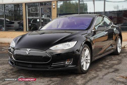 2014 Tesla Model S 85D